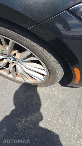2024 BMW 3 Series Sedan 330i - miniatura 26
