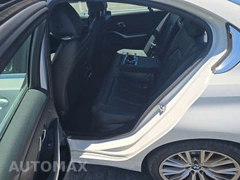 2024 BMW 3 Series Sedan 330i - miniatura 13