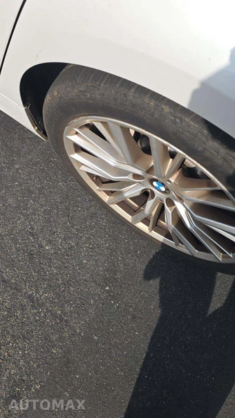 2024 BMW 3 Series Sedan 330i - miniatura 21