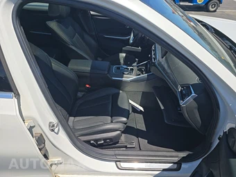 2024 BMW 3 Series Sedan 330i - miniatura 8