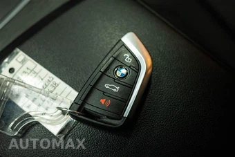 2024 BMW 3 Series Sedan 330i M SPORT LINE - miniatura 20