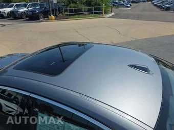 2024 BMW 3 Series Sedan 330i xDrive - miniatura 9