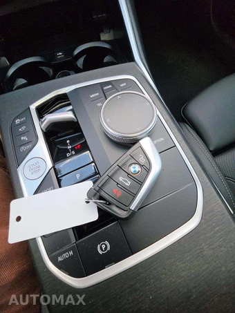 2024 BMW 3 Series Sedan 330i xDrive - miniatura 5