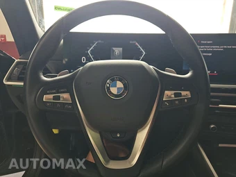 2024 BMW 3 Series Sedan 330i xDrive - miniatura 10