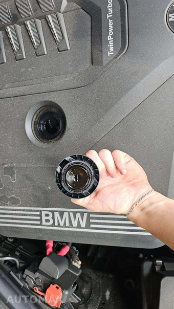 2024 BMW 3 Series Sedan 330i xDrive - miniatura 18