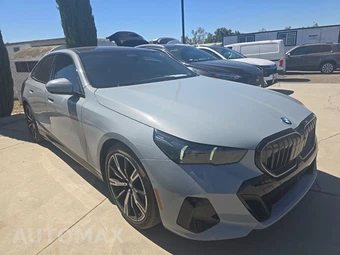 2024 BMW 5 Series Sedan 530i M SPORT LINE - miniatura 3