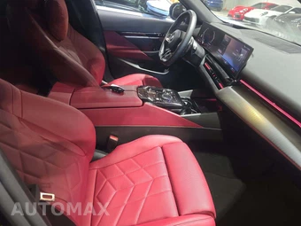 2024 BMW 5 Series Sedan 530i M SPORT LINE - miniatura 18