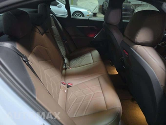 2024 BMW 5 Series Sedan 530i M SPORT LINE - miniatura 13