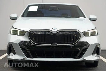 2024 BMW 5 Series Sedan 530i M SPORT LINE - miniatura 5