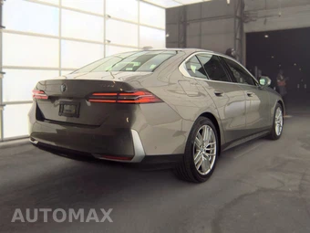2024 BMW 5 Series Sedan 530i - miniatura 5