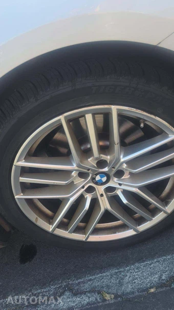 2024 BMW 5 Series Sedan 530i – miniatura 27