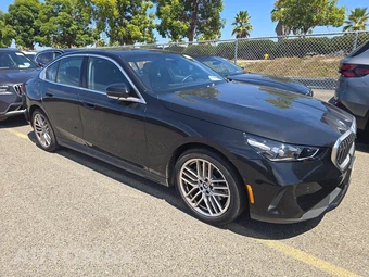 2024 BMW 5 Series Sedan 530i - miniatura 3