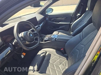 2024 BMW 5 Series Sedan 530i - miniatura 7
