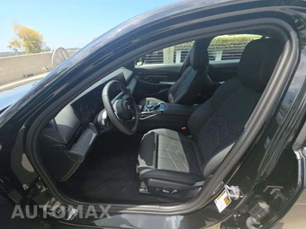 2024 BMW 5 Series Sedan 530i - miniatura 3