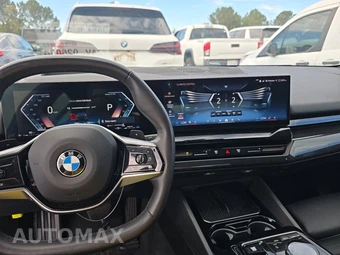 2024 BMW 5 Series Sedan 530i - miniatura 11