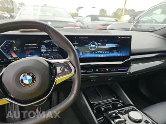 2024 BMW 5 Series Sedan 530i - miniatura 11