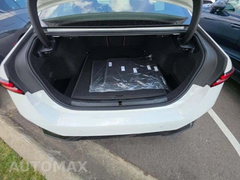 2024 BMW 5 Series Sedan 530i xDrive M SPORT LINE - miniatura 14
