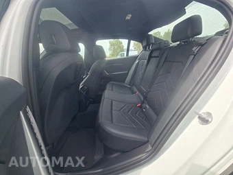 2024 BMW 5 Series Sedan 530i xDrive - miniatura 13
