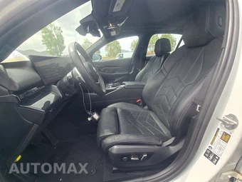 2024 BMW 5 Series Sedan 530i xDrive - miniatura 7
