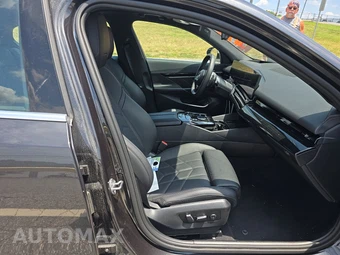 2024 BMW 5 Series Sedan 530i xDrive - miniatura 14