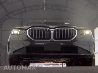 2024 BMW 5 Series Sedan 530i xDrive - miniatura 3