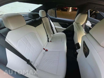 2024 BMW 5 Series Sedan 530i xDrive - miniatura 16