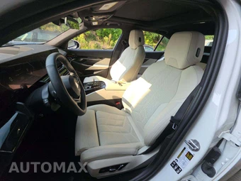 2024 BMW 5 Series Sedan 530i xDrive - miniatura 6