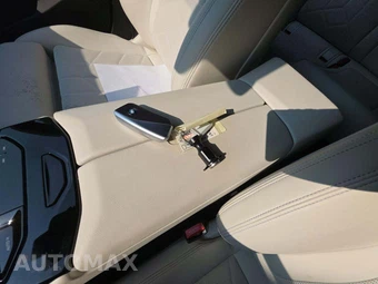 2024 BMW 5 Series Sedan 530i xDrive - miniatura 8