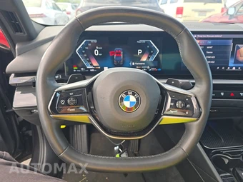 2024 BMW 5 Series Sedan 530i xDrive - miniatura 10
