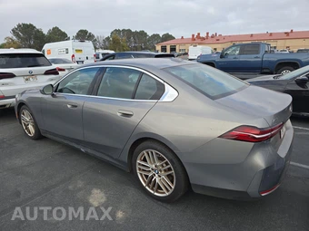2024 BMW 5 Series Sedan 530i xDrive - miniatura 6