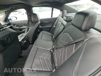 2024 BMW 5 Series Sedan 530i xDrive - miniatura 13