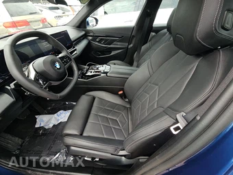2024 BMW 5 Series Sedan 530i xDrive - miniatura 7