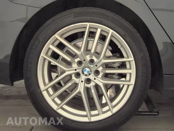2024 BMW 5 Series Sedan 530i xDrive - miniatura 11