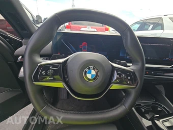 2024 BMW 5 Series Sedan 530i xDrive - miniatura 16
