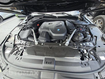 2024 BMW 5 Series Sedan 530i xDrive - miniatura 22