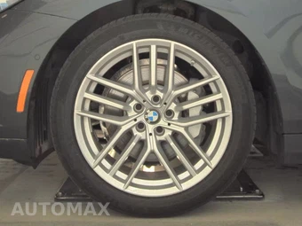 2024 BMW 5 Series Sedan 530i xDrive - miniatura 9