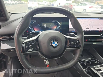 2024 BMW 5 Series Sedan 530i xDrive - miniatura 10