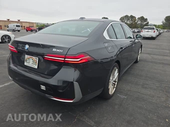 2024 BMW 5 Series Sedan 530i xDrive - miniatura 4