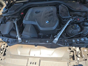 2024 BMW 5 Series Sedan 530i xDrive - miniatura 16