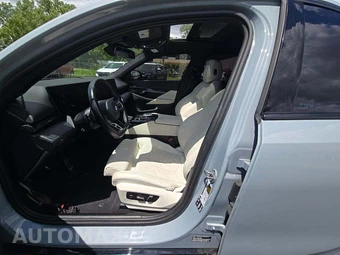 2024 BMW 5 Series Sedan 540i xDrive M SPORT LINE - miniatura 3