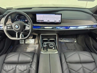 2024 BMW 7 Series 740i - miniatura 10