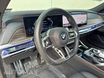 2024 BMW 7 Series 740i - miniatura 11