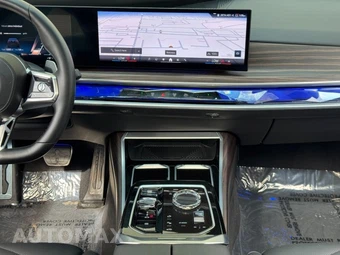 2024 BMW 7 Series 740i - miniatura 22