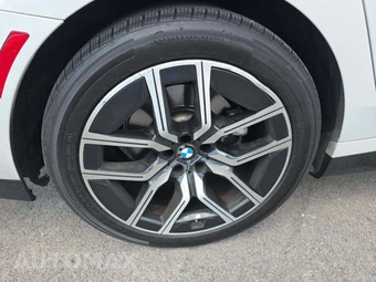 2024 BMW 7 Series 740i - miniatura 21