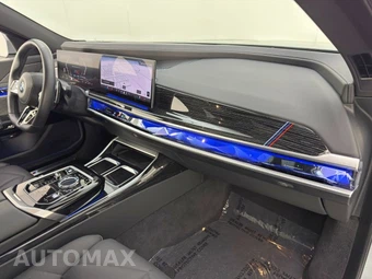 2024 BMW 7 Series 740i - miniatura 13