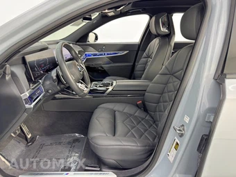 2024 BMW 7 Series 740i - miniatura 15