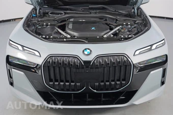 2024 BMW 7 Series 740i - miniatura 6