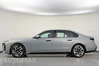 2024 BMW 7 Series 740i - miniatura 7