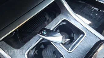 2024 BMW 7 Series 740i - miniatura 18