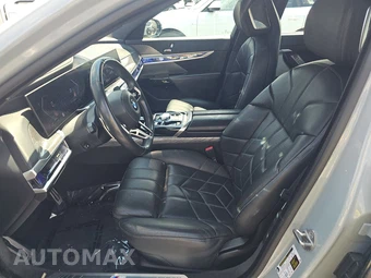 2024 BMW 7 Series 740i - miniatura 7